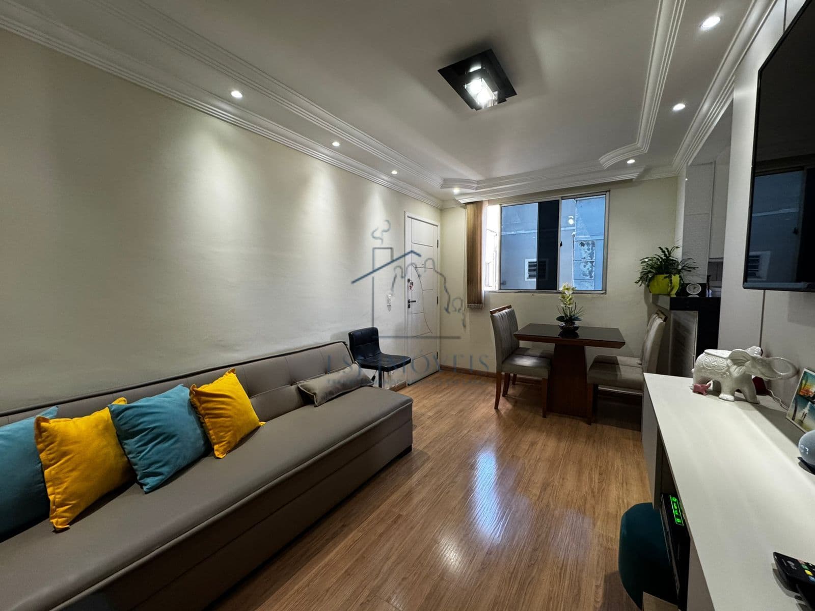 3 QUARTOS COM SUITE - CAMARGOS