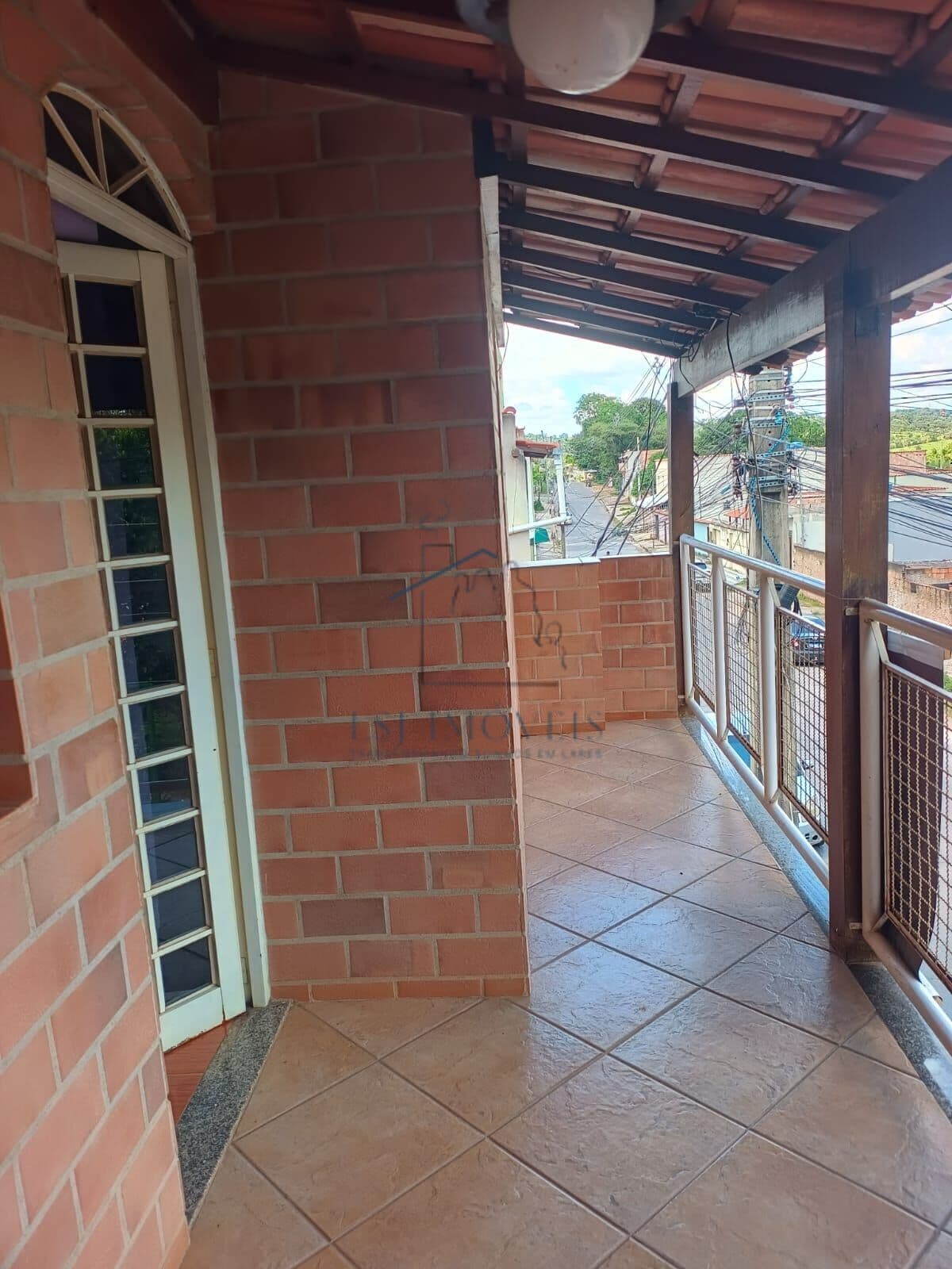 Oportunidade no Bairro Icaivera – Betim! Imóvel com 3 Moradias + Loja