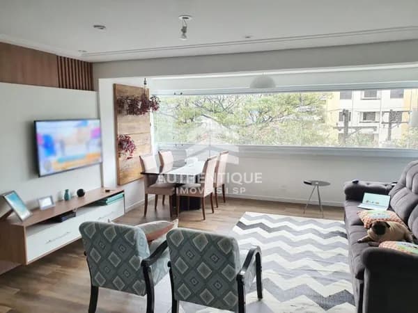 Apartamento no bairro Pinheiros reformado à venda