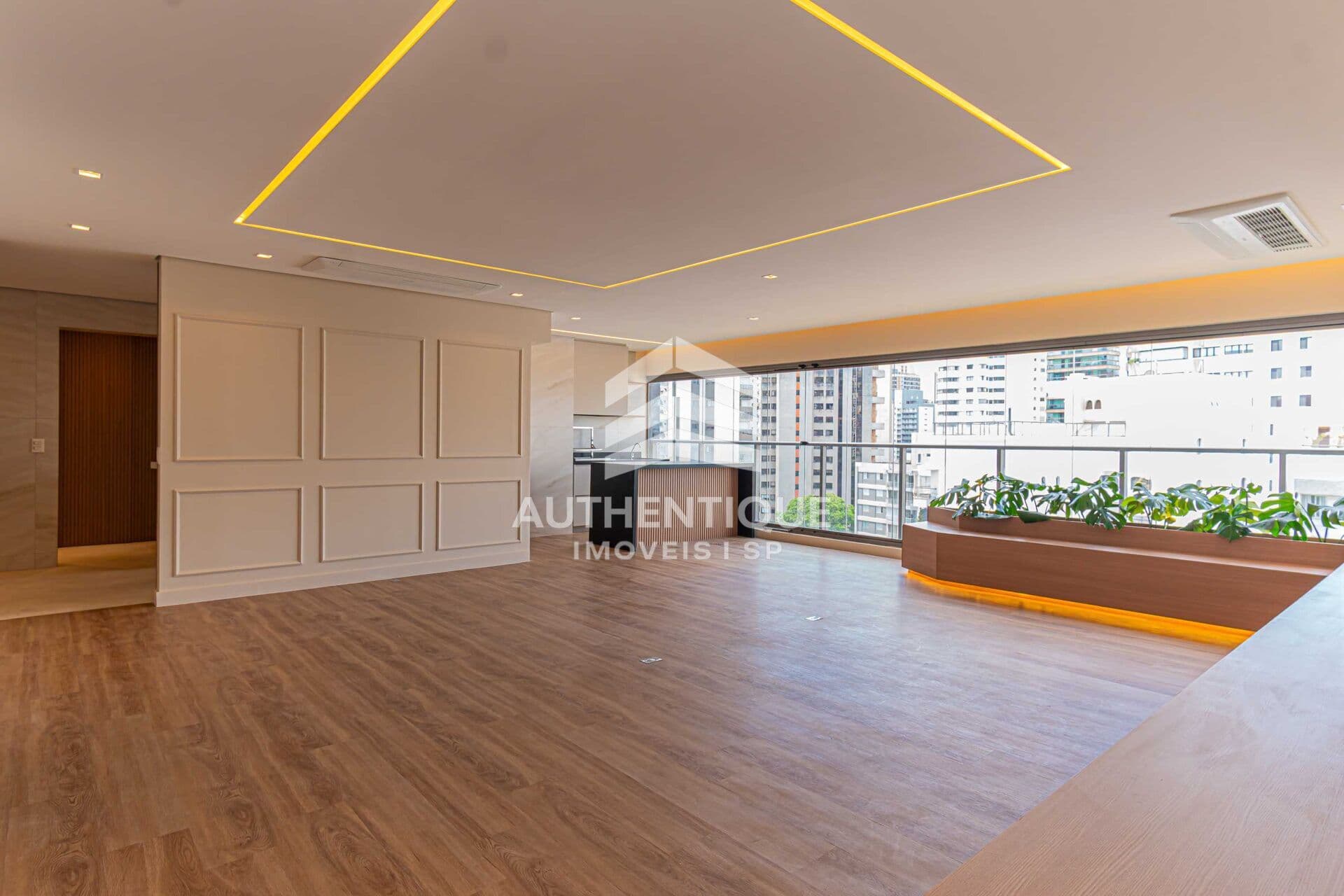 Apartamento no bairro Campo Belo à venda