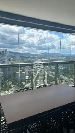 Apartamento em Alphaville à venda