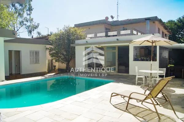 Casa em São Paulo - Alto de Pinheiros