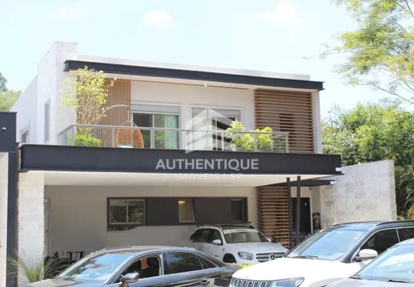 Casa de Condomínio em Santana de Parnaíba - Residencial Tres (Tambore)
