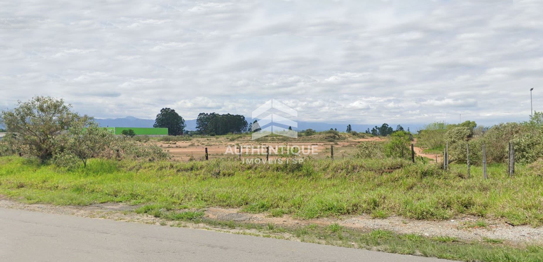 Terreno / Área comercial em Caçapava à venda!
