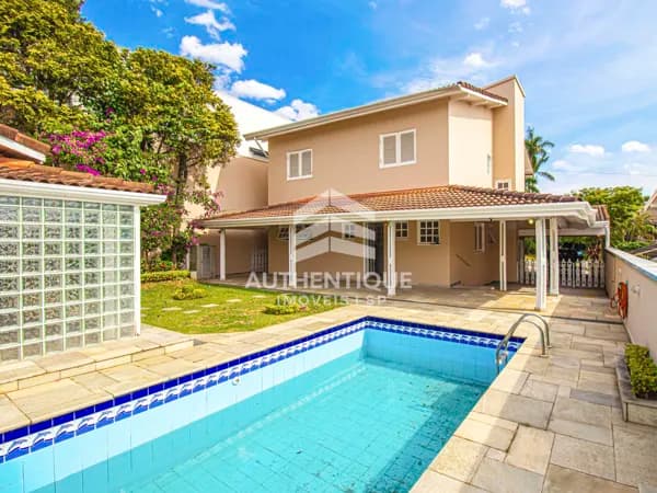 Casa em Condomínio em Alphaville, Santana de Parnaíba/SP