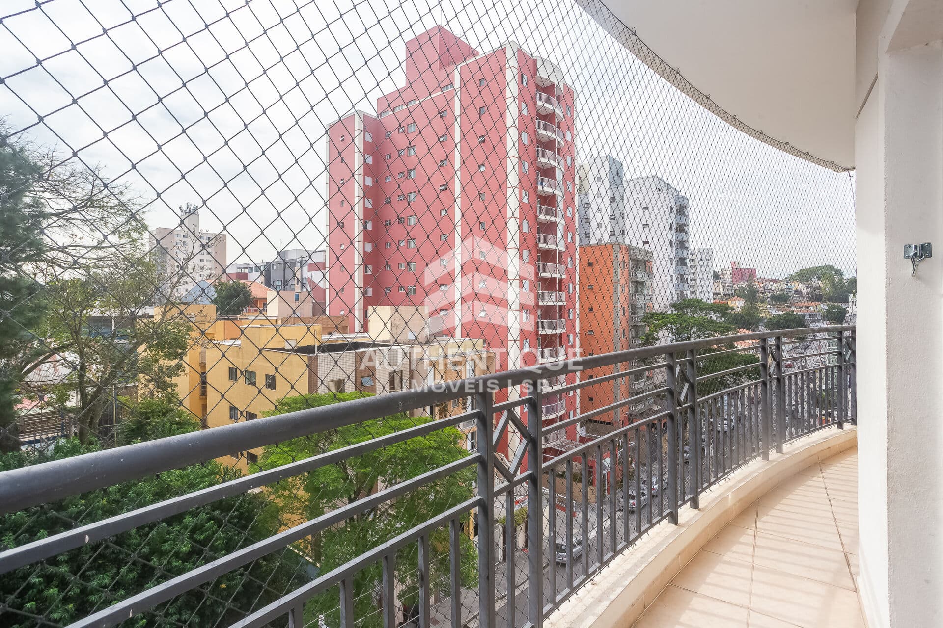 Apartamento no bairro Baeta Neves à venda