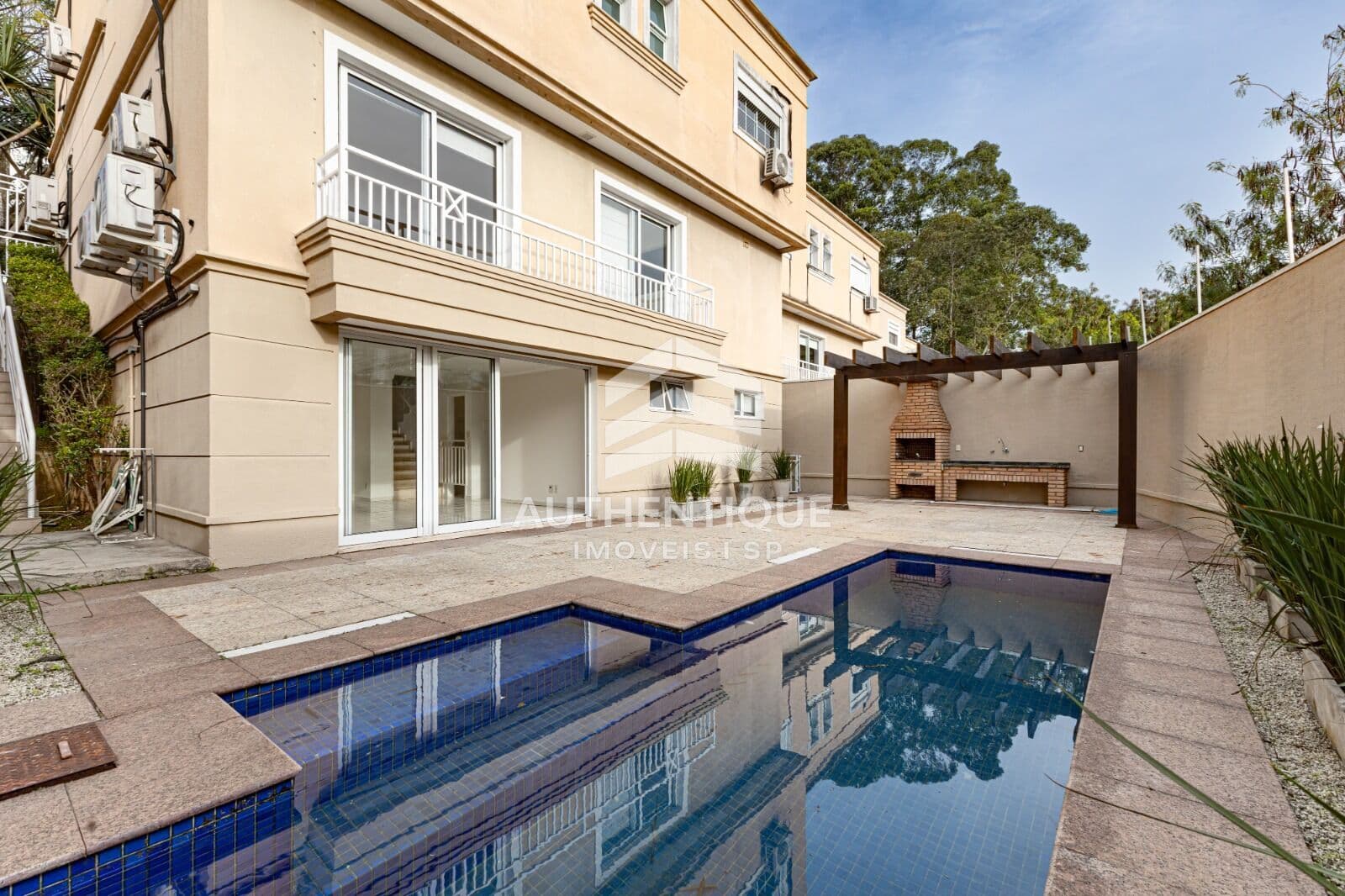 Casa em Condomínio Residencial das Acácias Morumbi / Jardim Leonor à venda