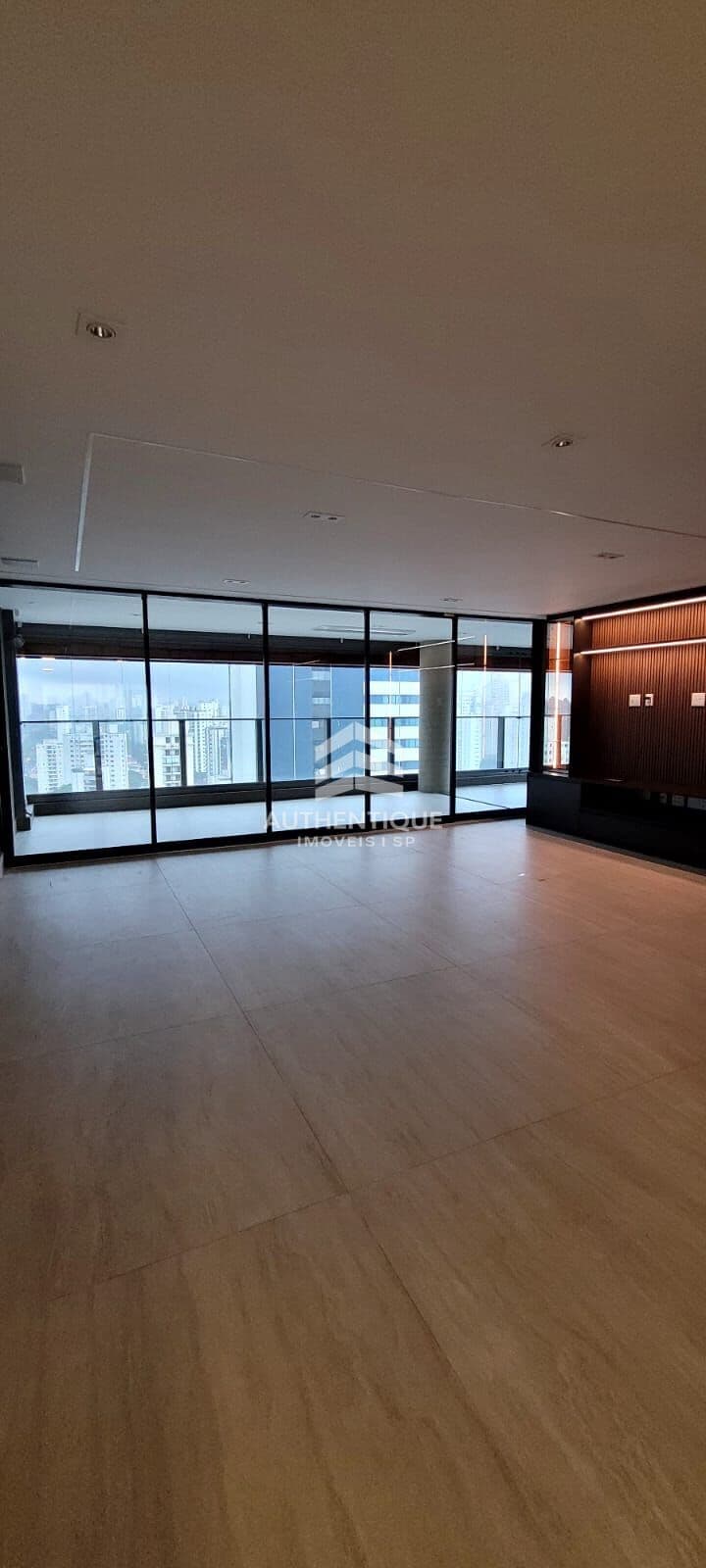 Apartamento no bairro Campo Belo à venda