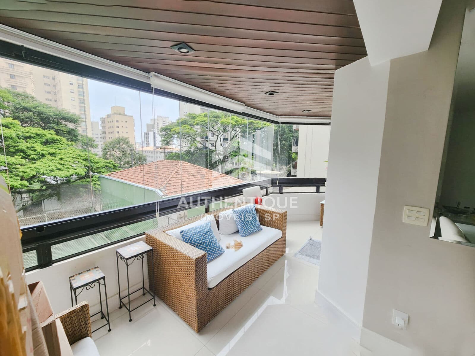 Apartamento Padrão em Moema à venda