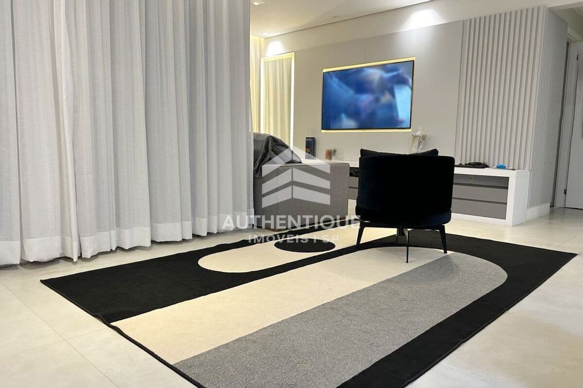 Apartamento na Vila Anastácio à venda