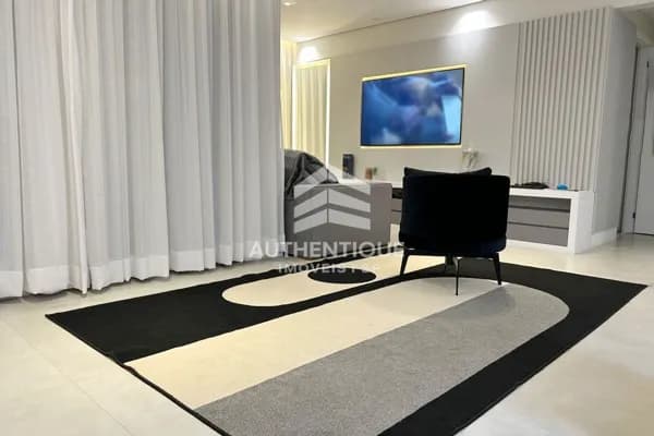 Apartamento na Vila Anastácio à venda