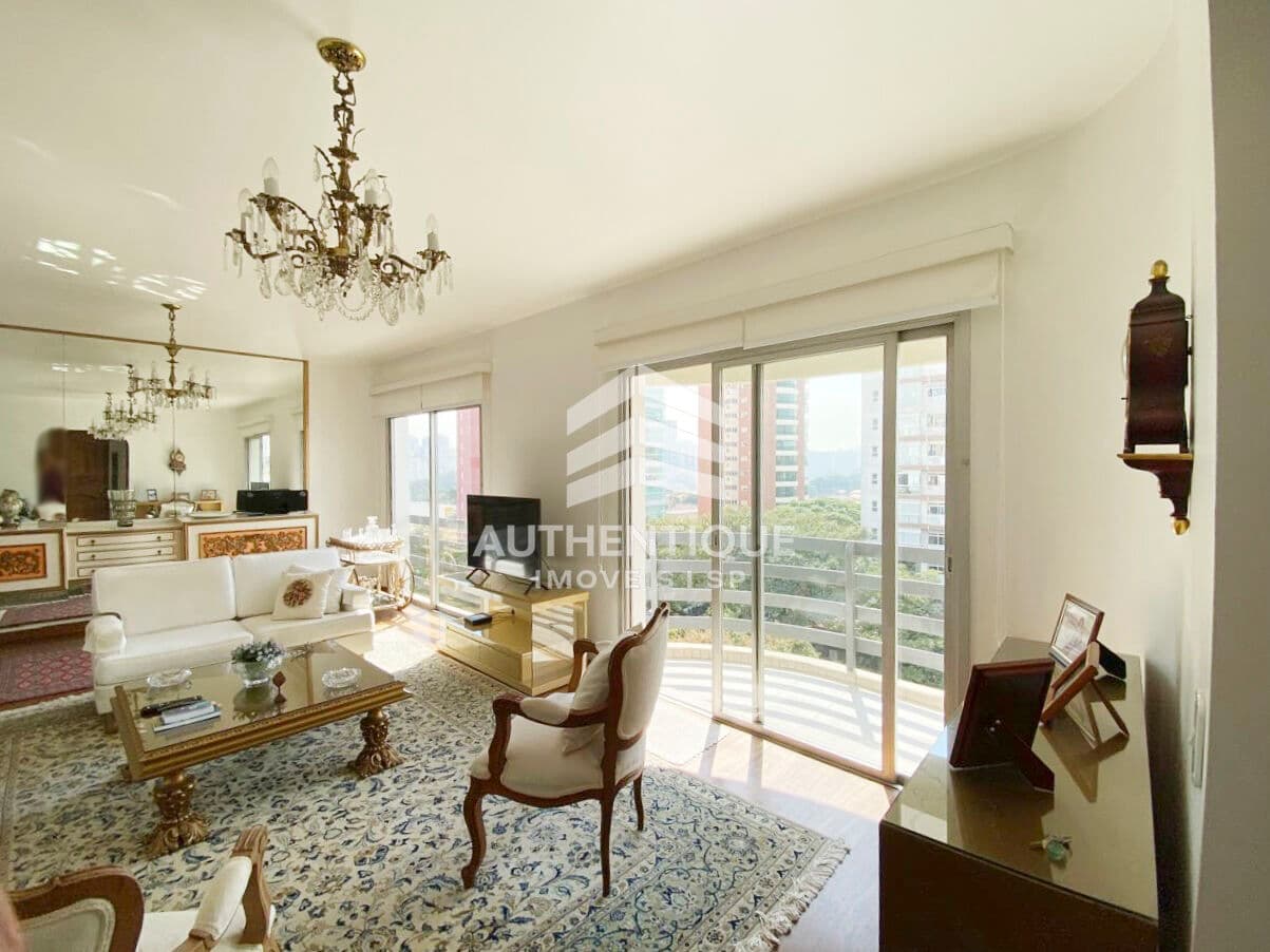 Apartamento no bairro Campo Belo à venda
