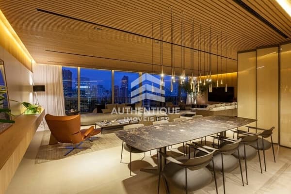 Apartamento em São Paulo - Itaim Bibi