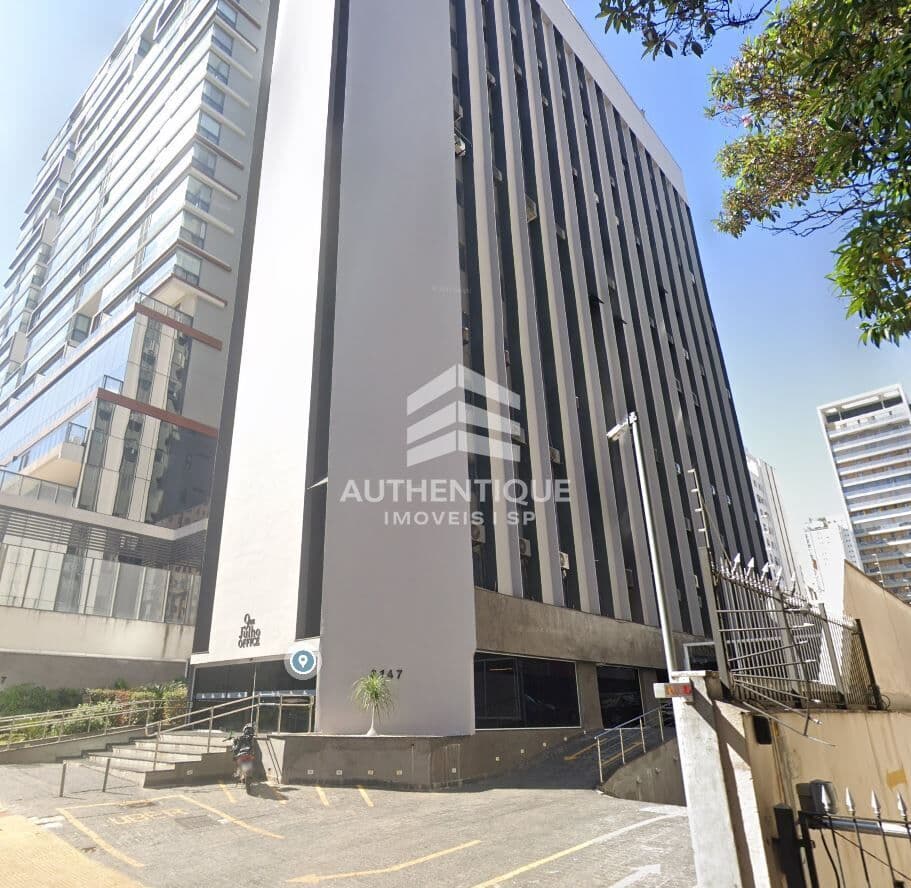 Imóvel Comercial Em Leilão