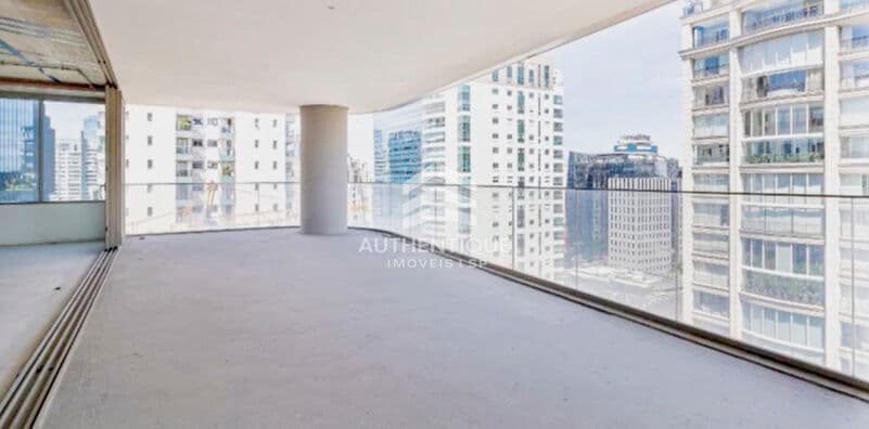 Apartamento Alto Padrão no bairro Itaim Bibi à venda