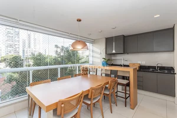 Apartamento Alto Padrão em Vila Romana, São Paulo/SP