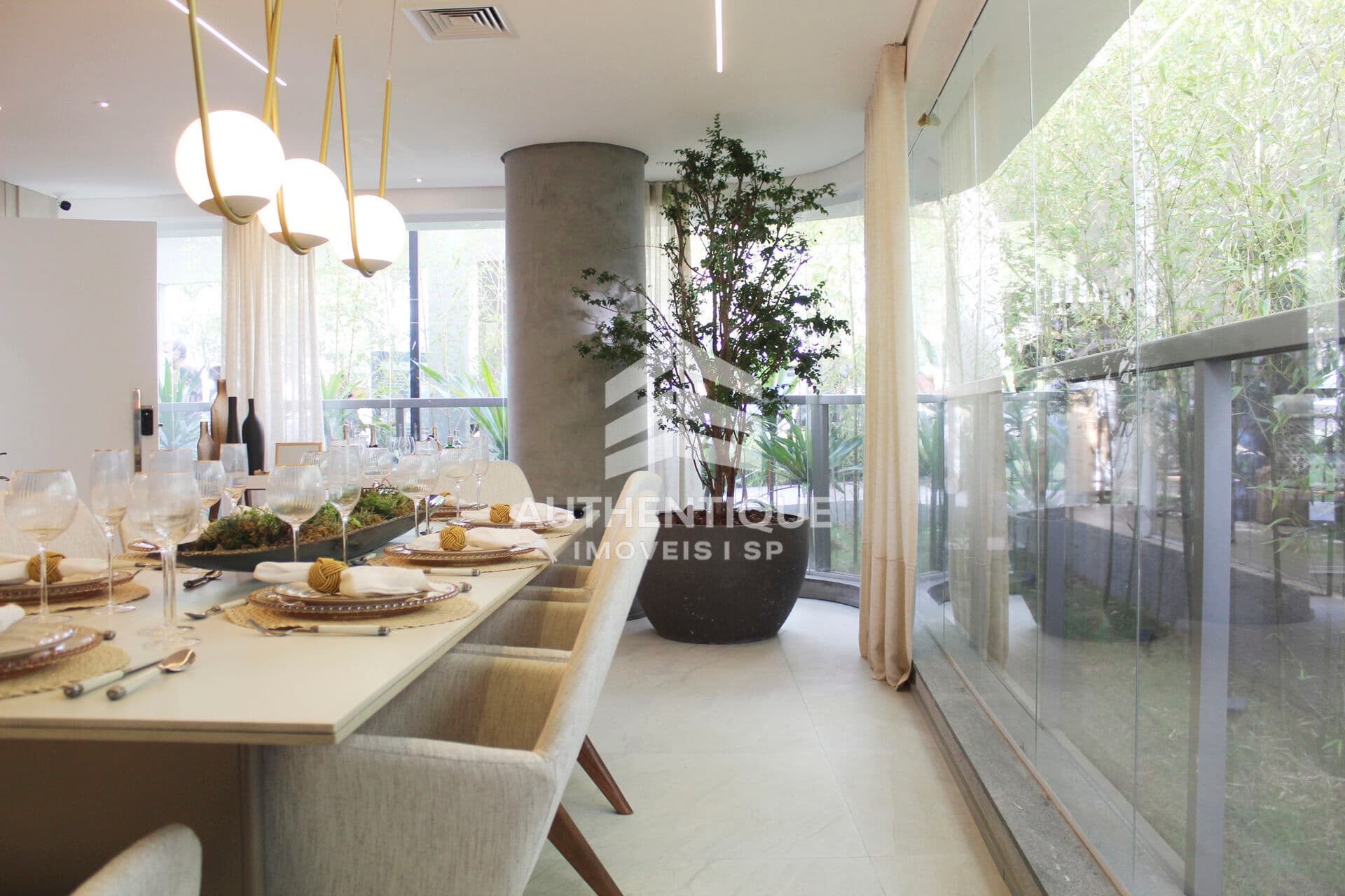 Apartamento em Alphaville à venda