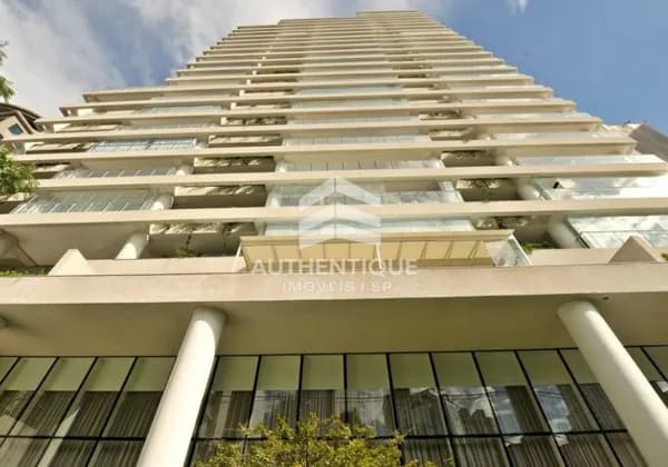 Apartamento em São Paulo - Itaim Bibi