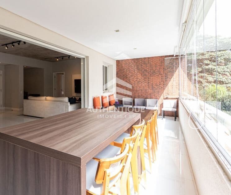 Apartamento em São Paulo - Itaim Bibi