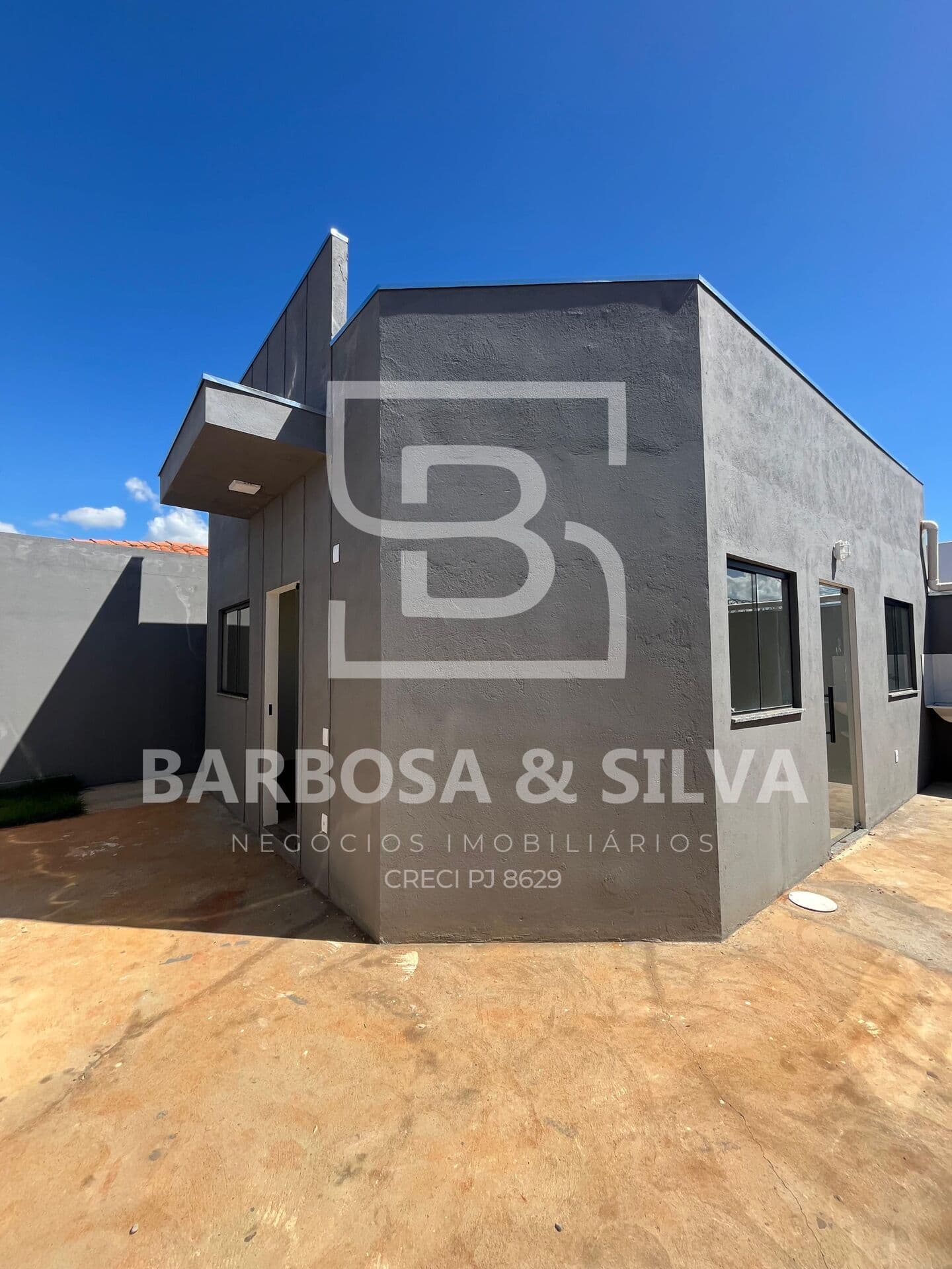 Casa em Loteamento Novo Jaraguá, Montes Claros/MG
