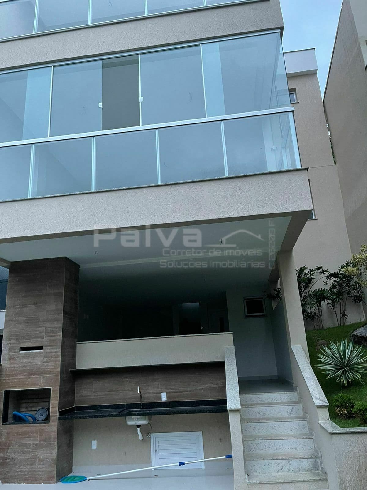 Casa Alto Padrão 1ª Locação
