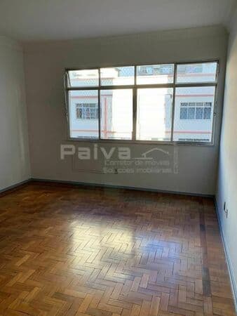 Apartamento amplo em excelente localização