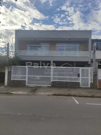Casa Duplex reformada junto a praia
