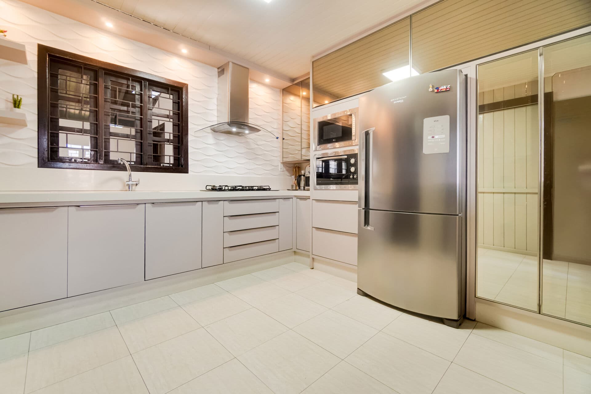 Casa mista à venda com edícula, espaço gourmet e escritório