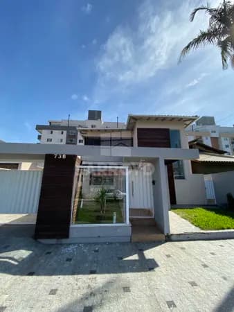 SALA COMERCIAL com CASA SEMIMOBILIADA
