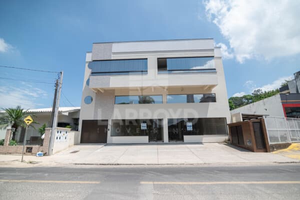 SALA COMERCIAL TÉRREA CENTRO
