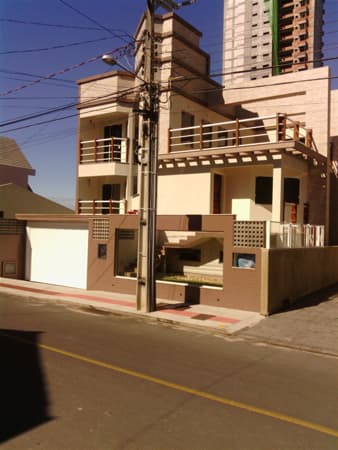 CASA COMERCIAL/ RESIDENCIAL NA RUA RECIFE