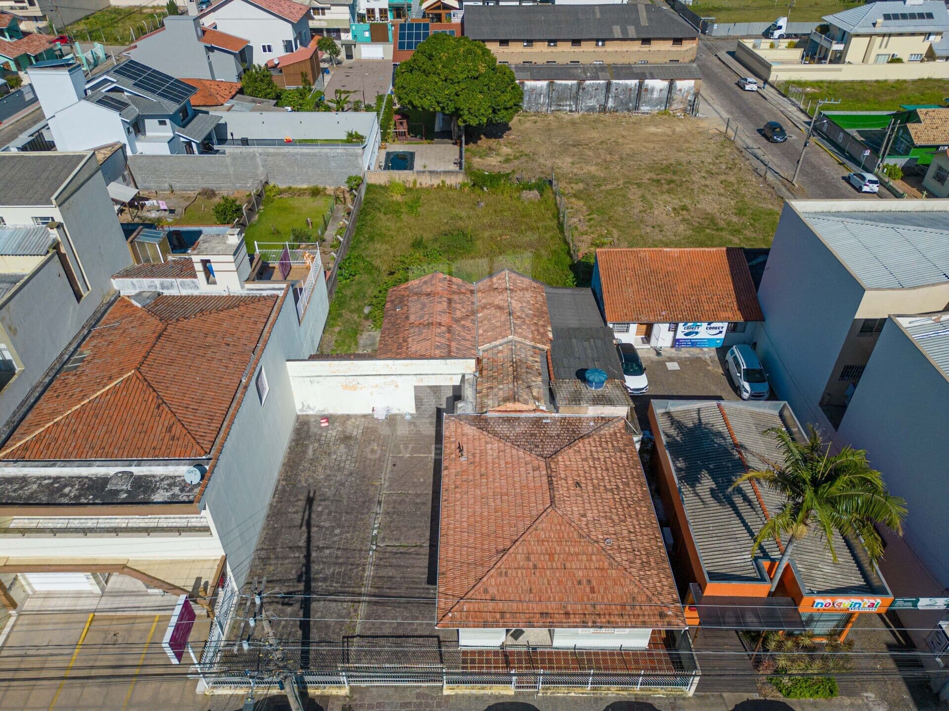 SALA COMERCIAL TÉRREA NO CENTRO