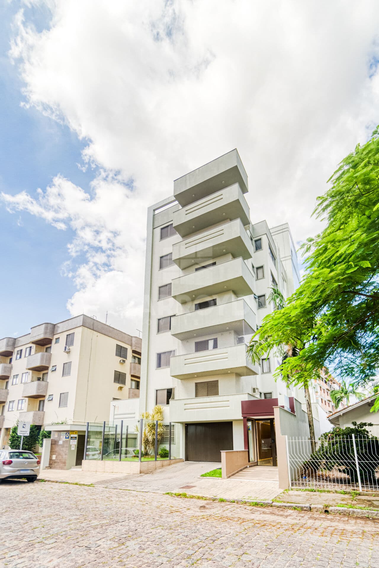 Apartamento à venda no Edifício Bela Cintra