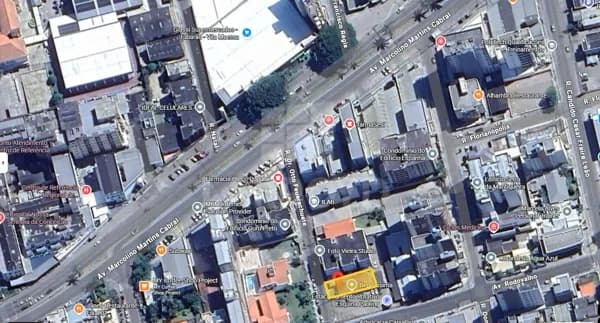 Terreno à venda próximo a centro comercial consolidado