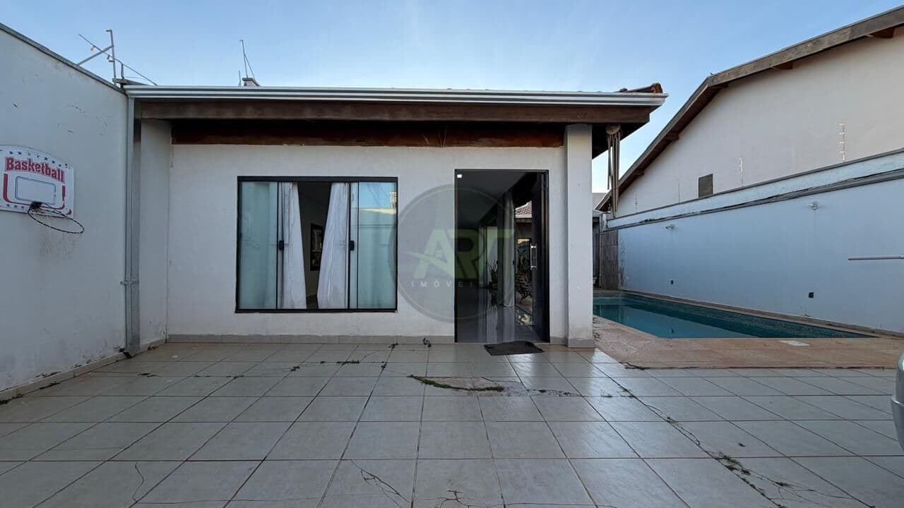 Casa Com Piscina em Santa Barbara D'Oeste