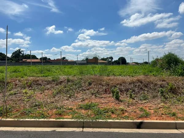Terreno em Condomínio 300 METROS