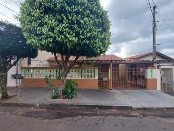 Casa em Antônio Zanaga, Americana/SP