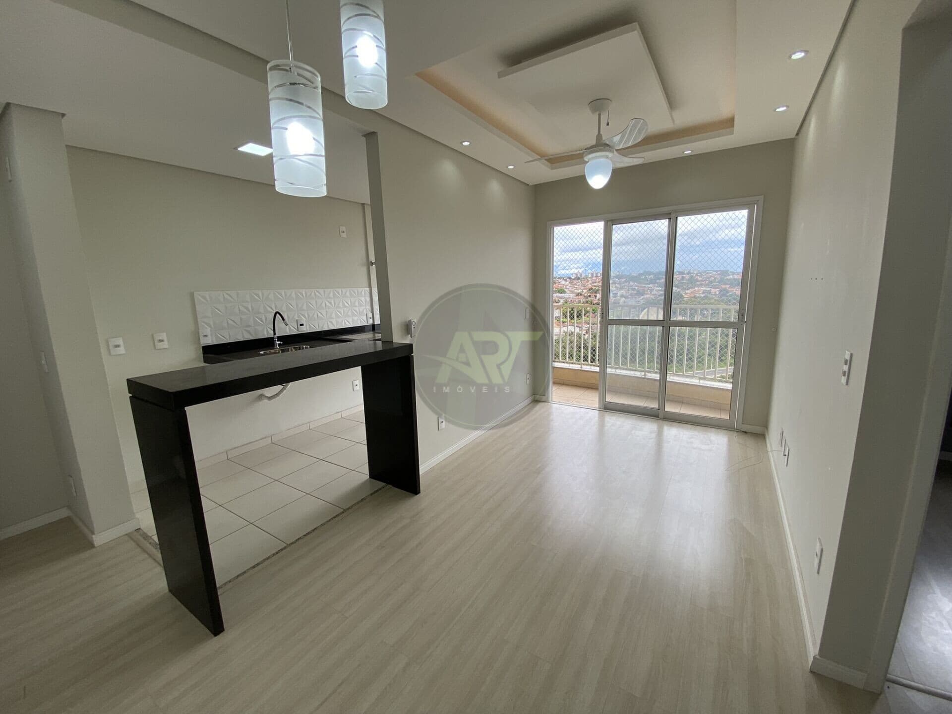 Apartamento com Sacada Centro de Americana