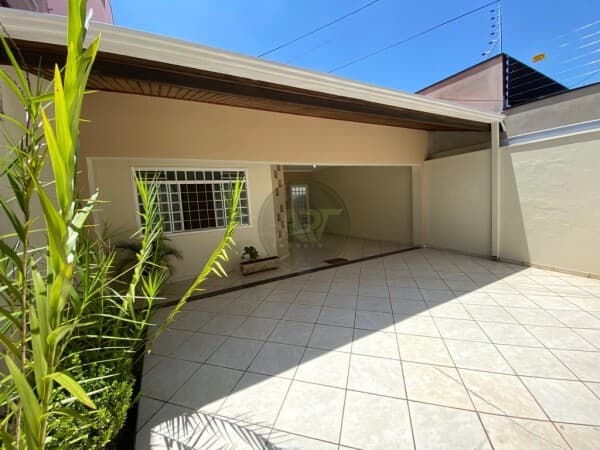 Casa 3 dormitórios em Parque Novo Mundo, Americana/SP