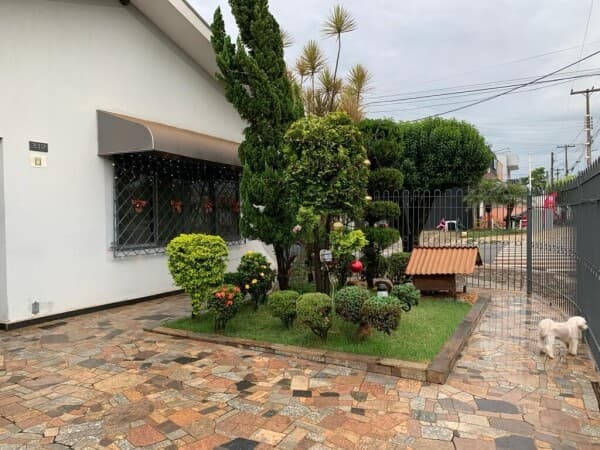 Casa Residencial / Comercial - Avenida