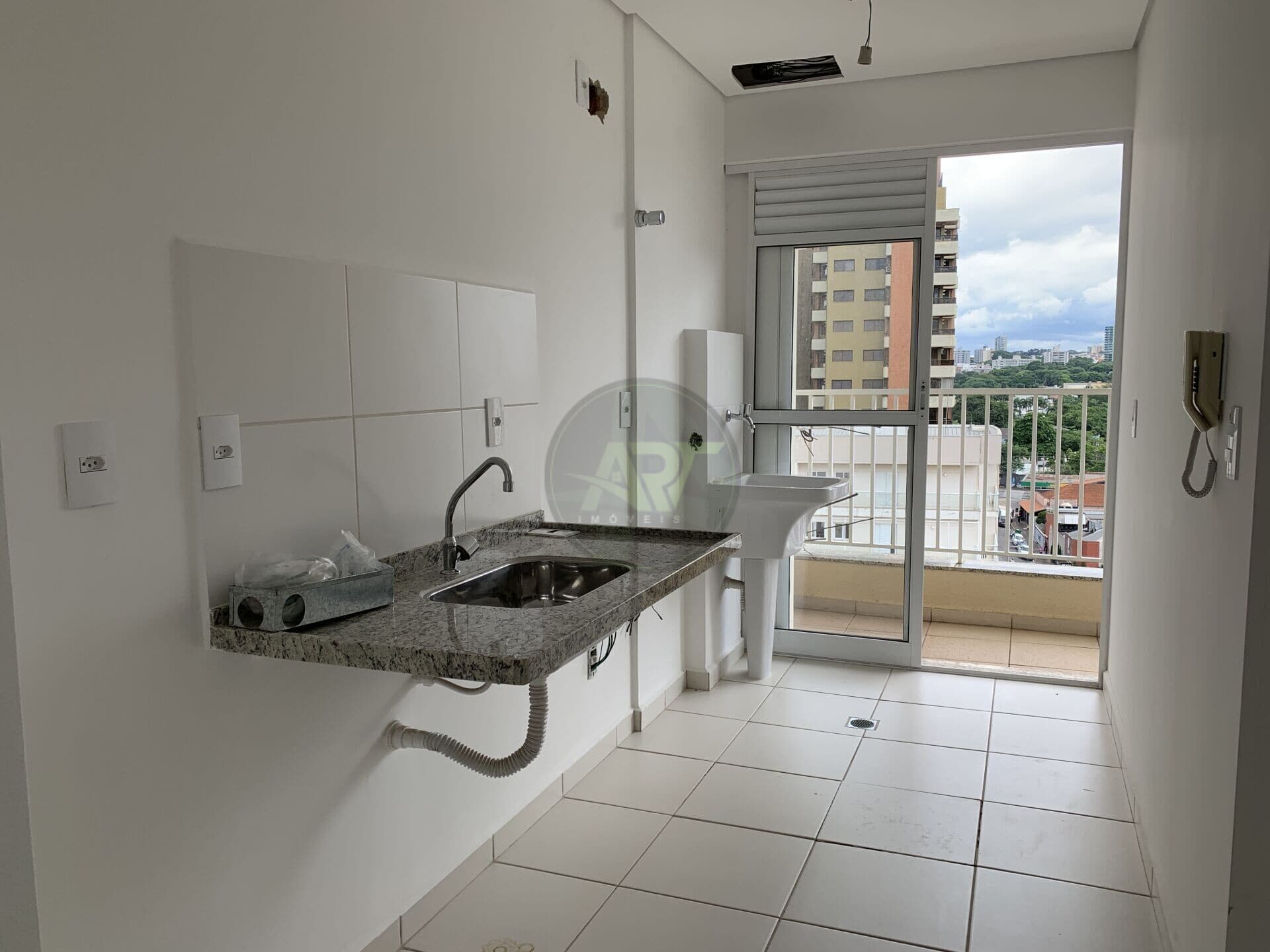 Apartamento vista livre - Edifício Dom Pedro