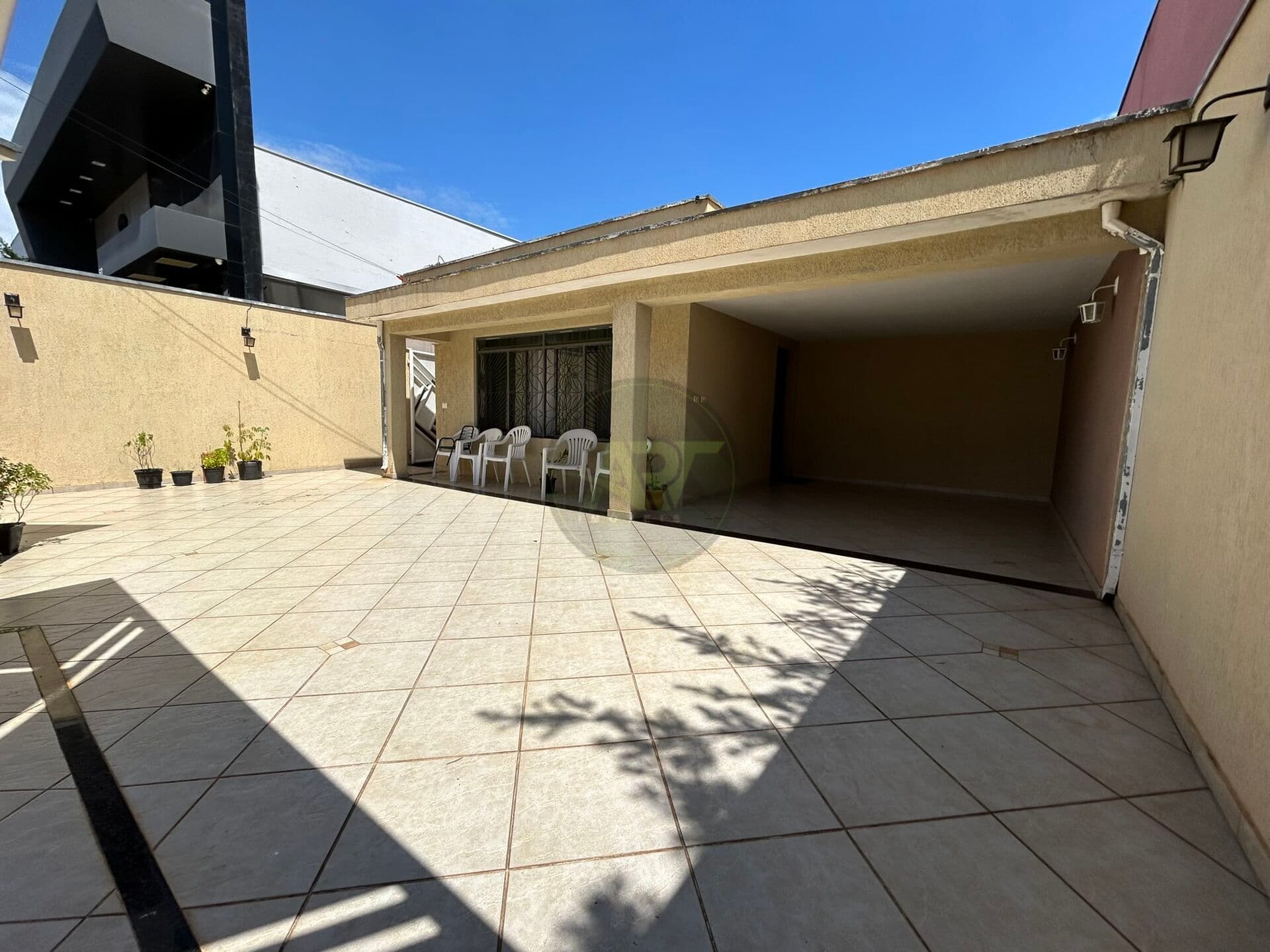 Casa próximo a Av. Cillos OPORTUNIDADE!