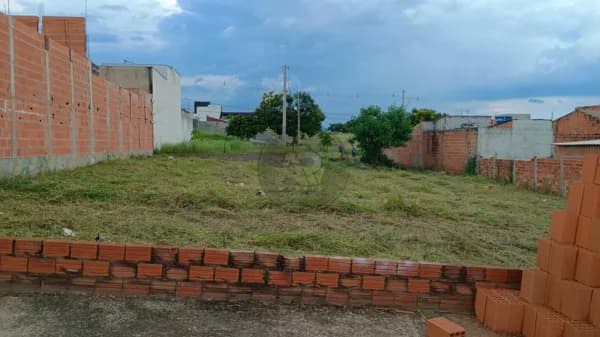 Terreno Lote - Jd. dos Lagos