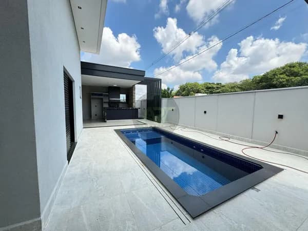 Casa com 3 dormitórios, 218m² à venda por R$ 1.970.000,00