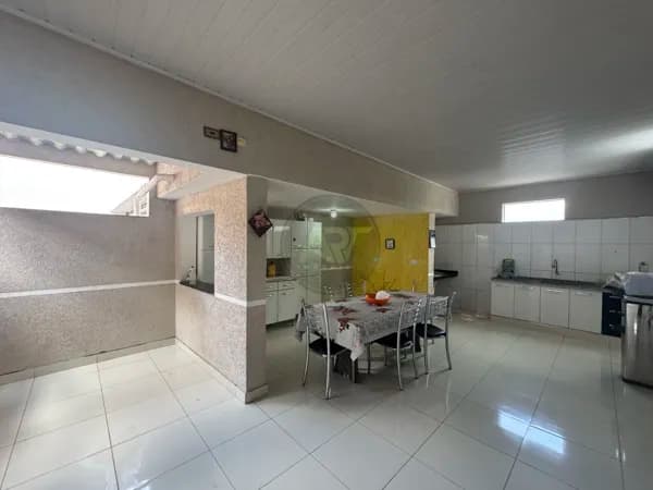 Casa à Venda para moradia e investimento no Jd. Pérola| SBO