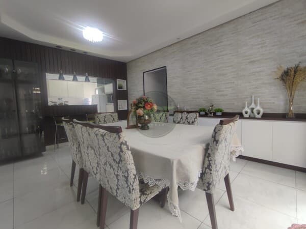 Casa com 3 dormitórios e suíte em Santa Bárbara D'Oeste