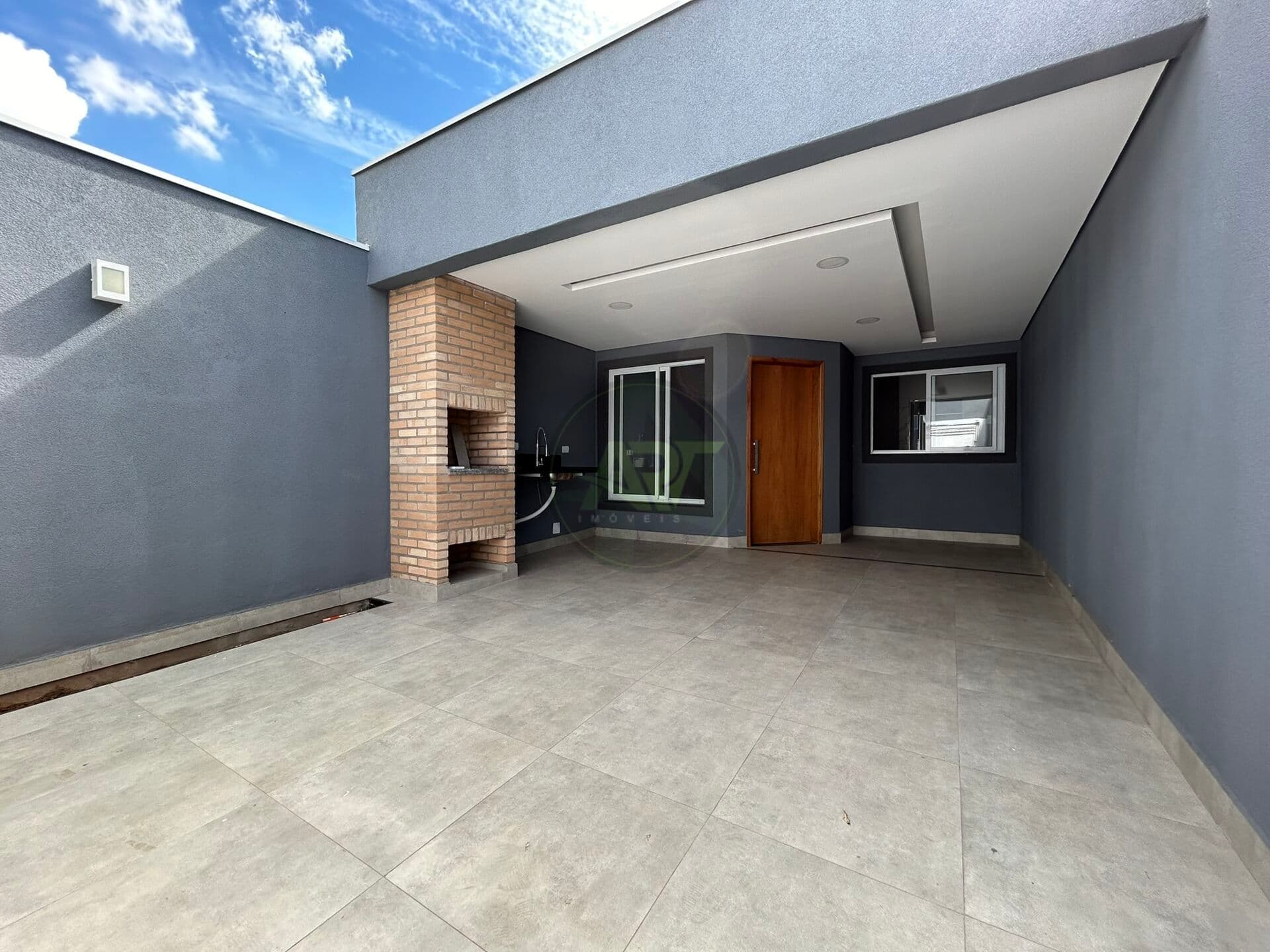 Casa 3 Dormitórios sendo 1 suíte,