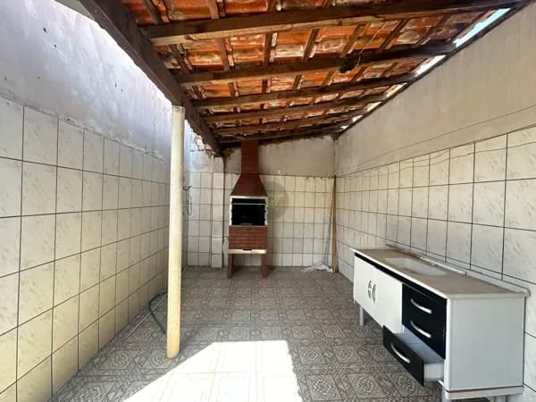 Casa à Venda 2 dormitórios em Santa Bárbara D'Oeste