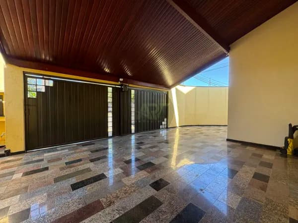 Casa Sobrado com 3 quartos, 190 m², à venda por R$ 699.900