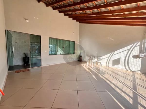 Casa 3 Dormitórios, sendo 1 suíte